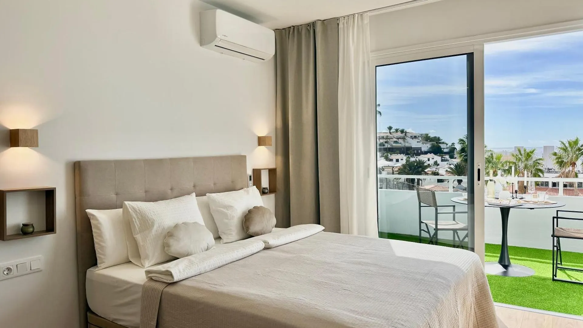 Paulmarie Studio Ocean View 아데제 0*,